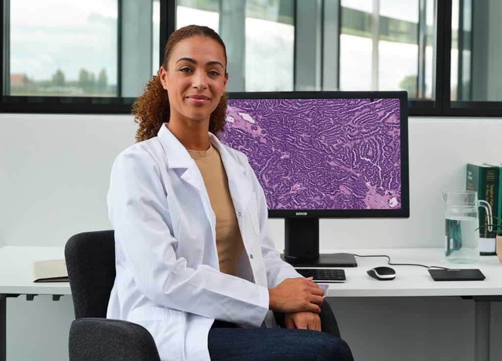 MDPC-8127 - f-pathologist 1b - A18 - crop_preview jpg